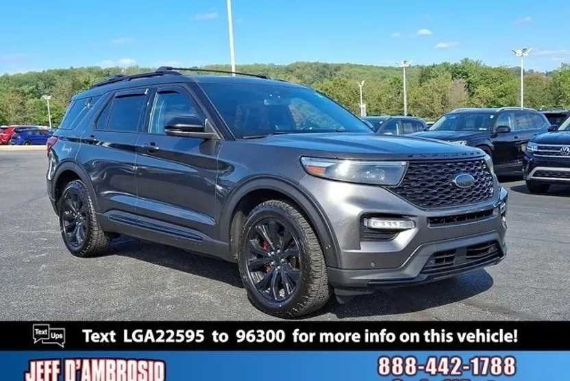 2020 Ford Explorer ST photo 1