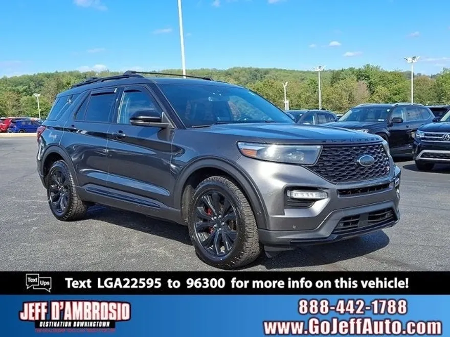 2020 Ford Explorer ST photo 1