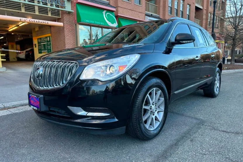 2017 Buick Enclave Leather photo 1