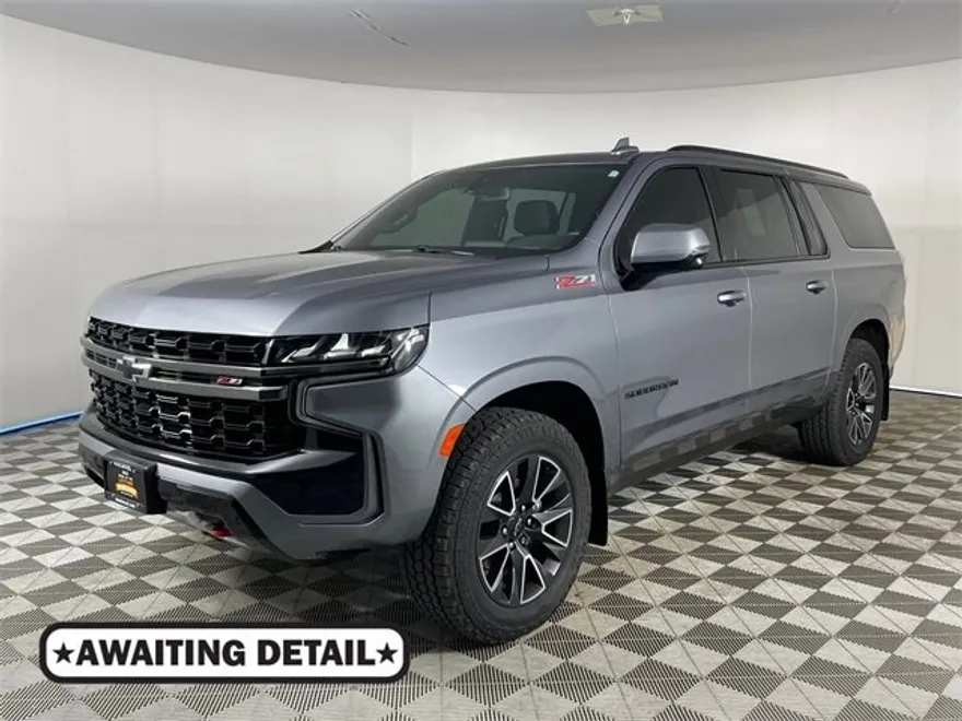 2022 Chevrolet Suburban Z71 photo 1