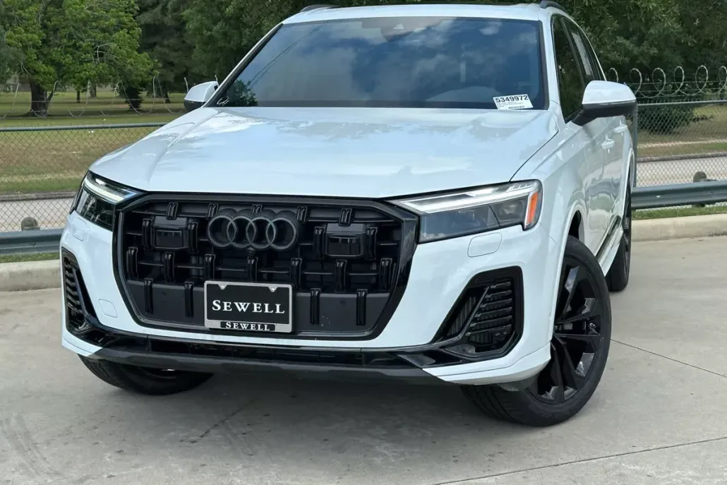 2025 Audi Q7 55 Premium photo 1