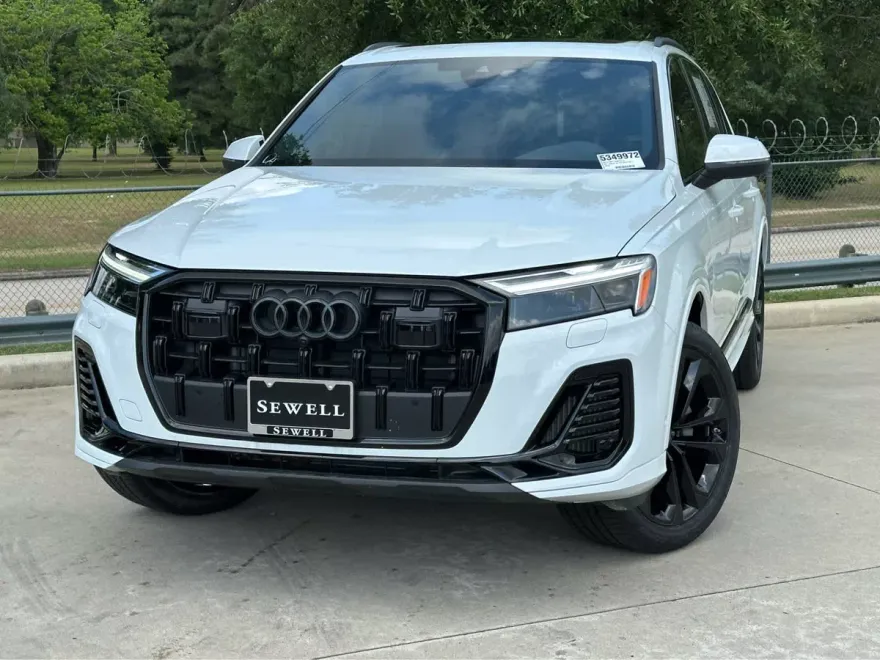 2025 Audi Q7 55 Premium photo 1