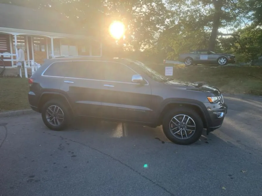 2021 Jeep Grand Cherokee Limited photo 1