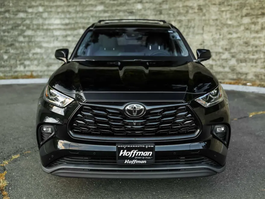 2020 Toyota Highlander Platinum photo 1