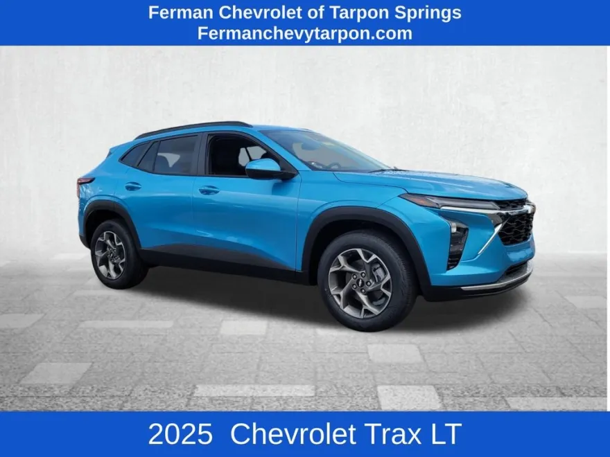 2025 Chevrolet Trax LT photo 1