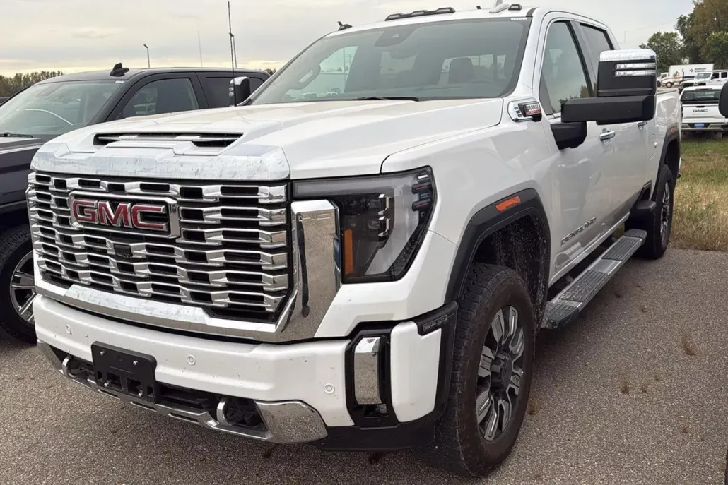 2024 Gmc Sierra 2500 HD Denali photo 1