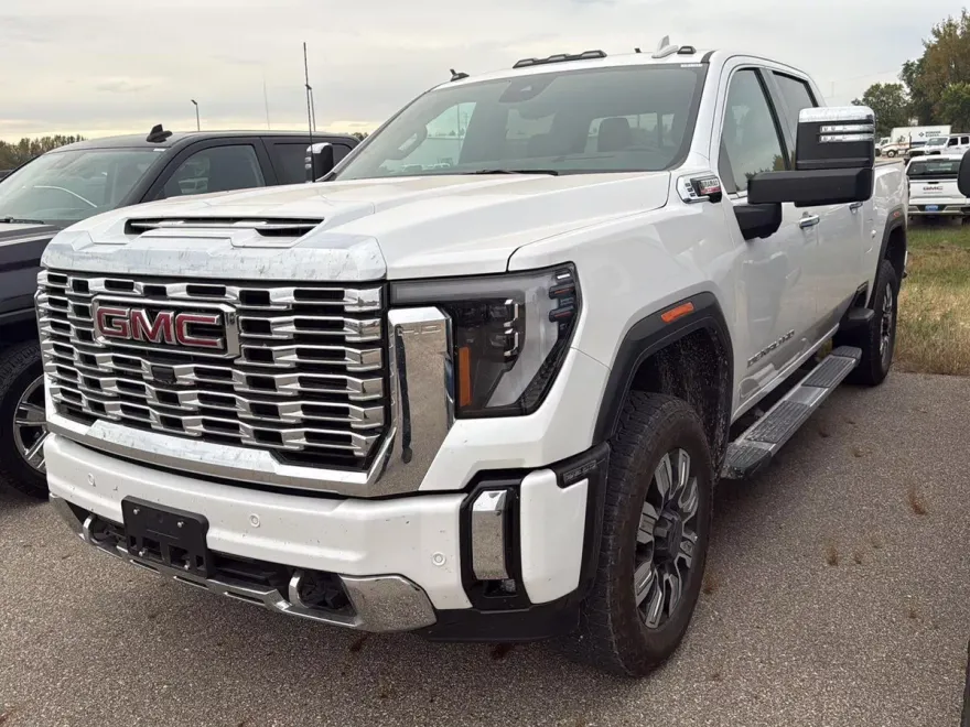2024 Gmc Sierra 2500 HD Denali photo 1