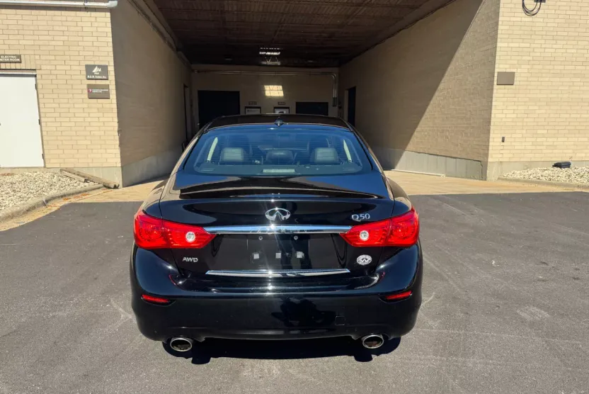 2016 Infiniti Q50 2.0t Premium AWD photo 1