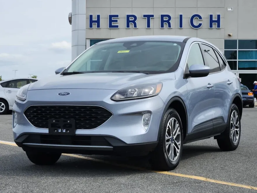 2022 Ford Escape SEL photo 1
