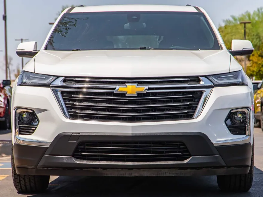 2023 Chevrolet Traverse Cloth photo 1