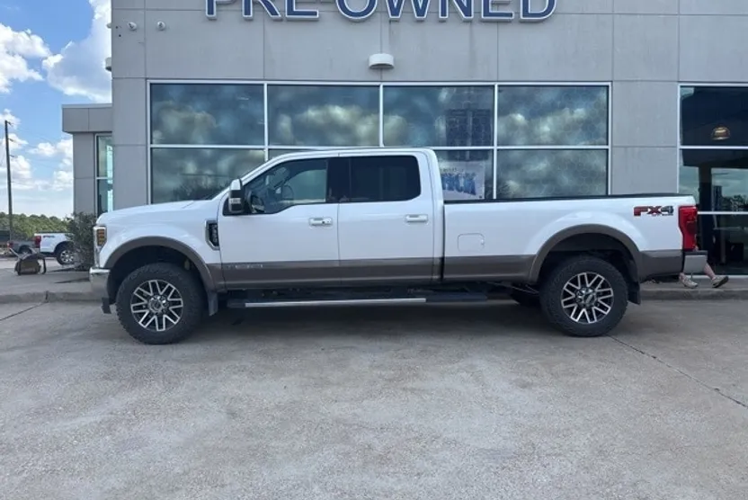2018 Ford F-350 photo 1