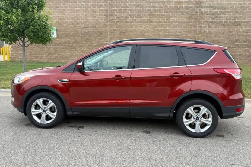 2015 Ford Escape SE photo 1
