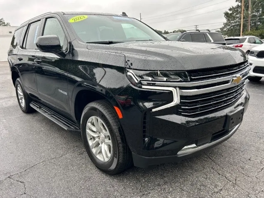 2023 Chevrolet Tahoe LT photo 1