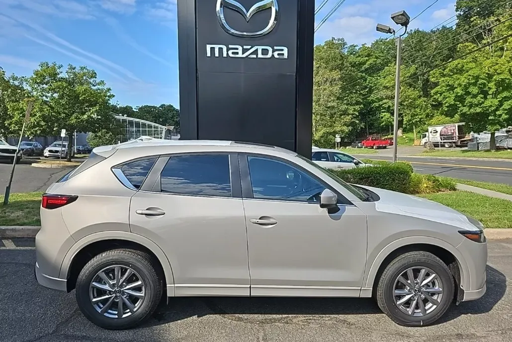 2025 Mazda CX-5 2.5 S Preferred photo 1
