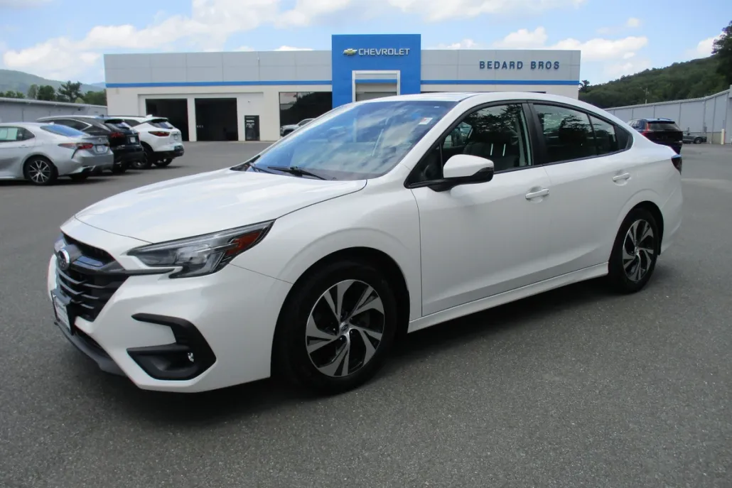 2024 Subaru Legacy Premium photo 1