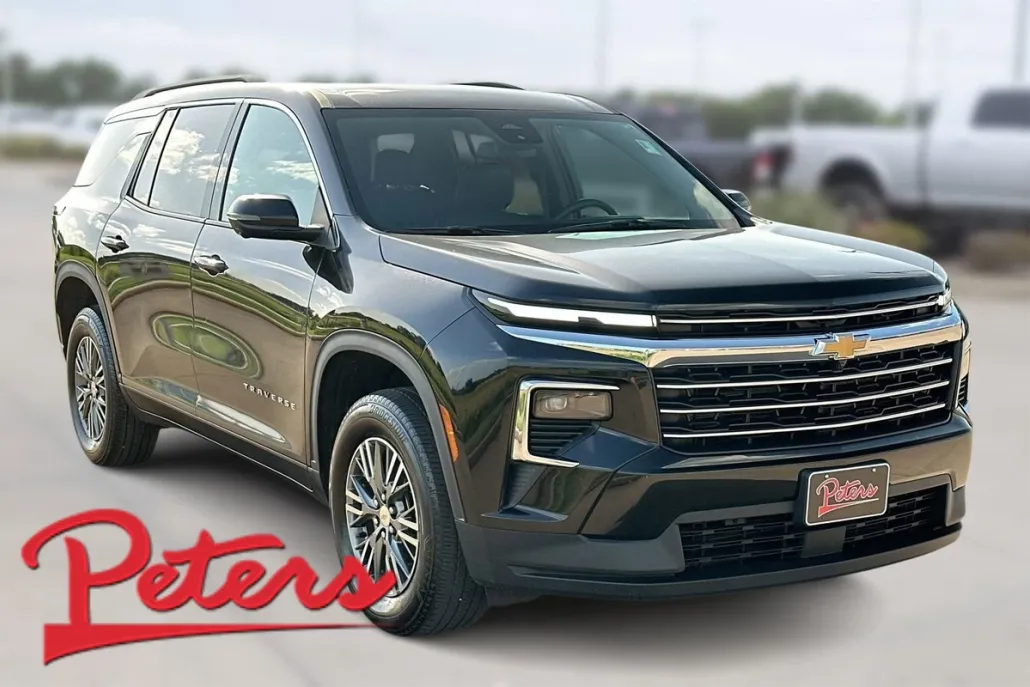 2024 Chevrolet Traverse 2LT photo 1