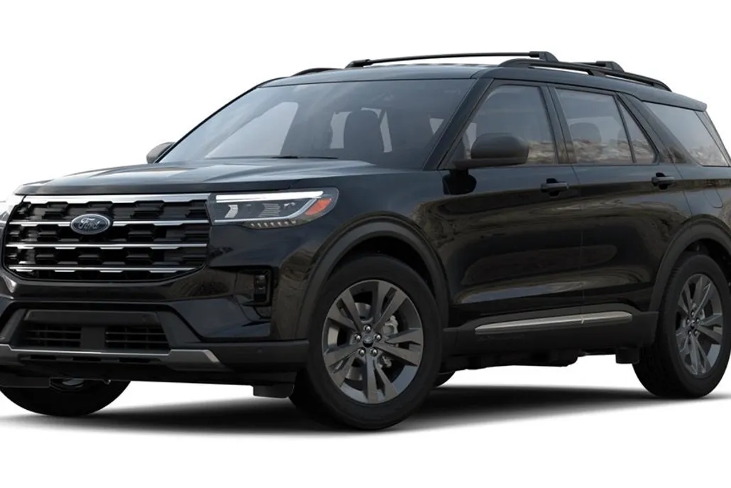 2025 Ford Explorer photo 1