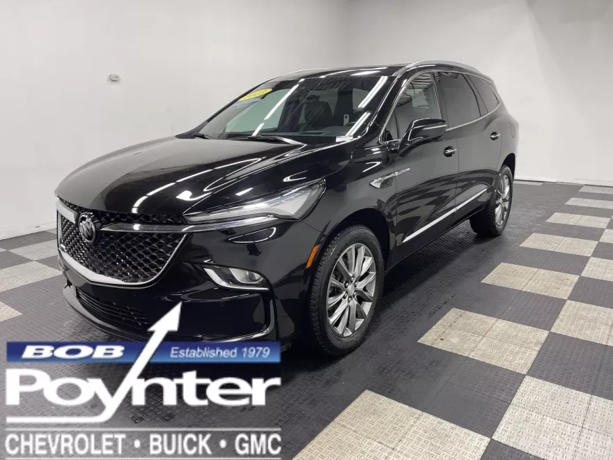 2023 Buick Enclave Avenir photo 1