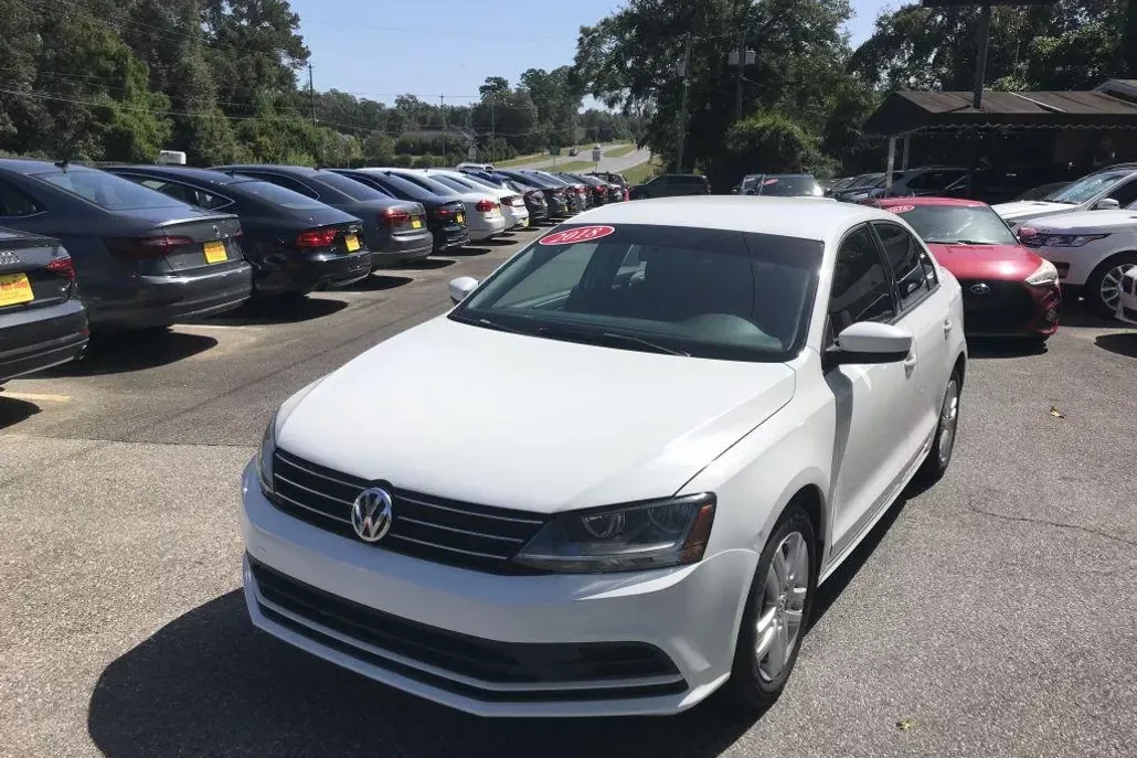 2018 Volkswagen Jetta S photo 1