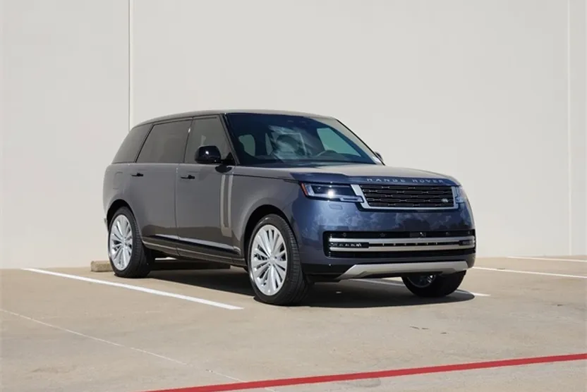 2025 Land Rover Range Rover SE photo 1