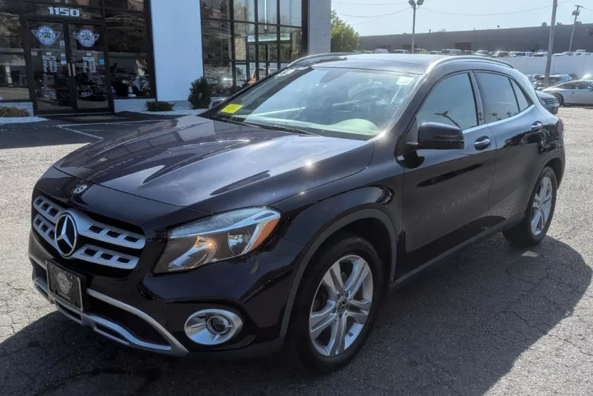 2019 Mercedes Benz GLA 250 4MATIC photo 1
