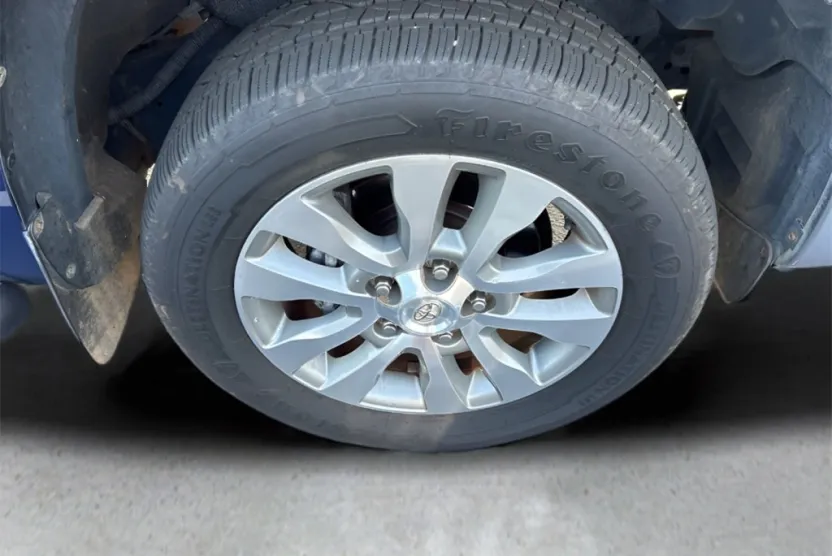 2014 Toyota Tundra Limited photo 1