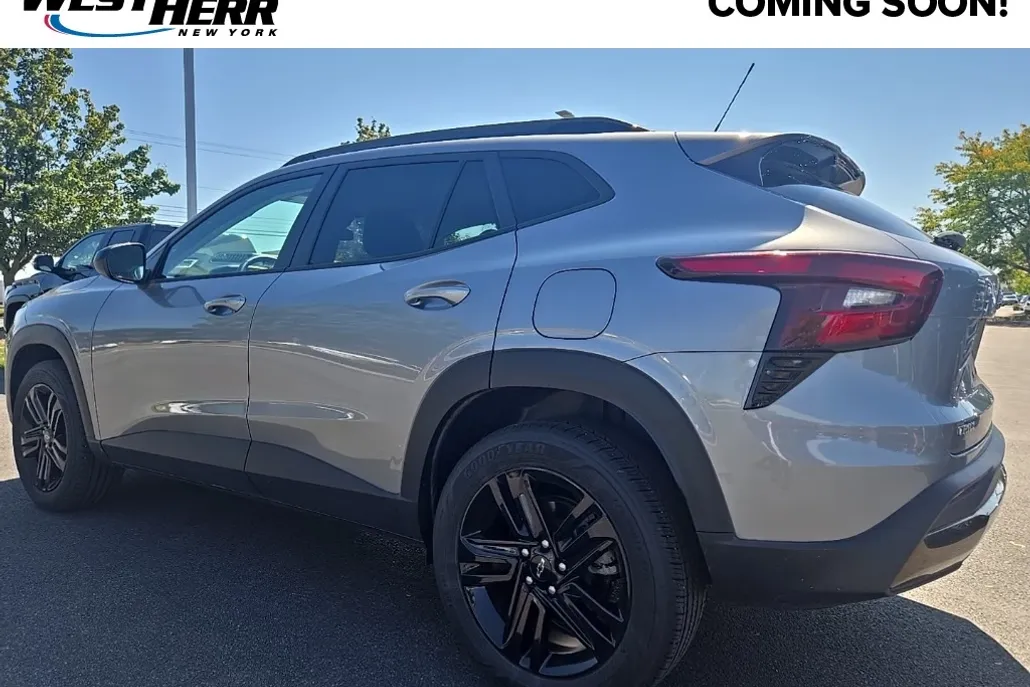 2024 Chevrolet Trax ACTIV photo 1