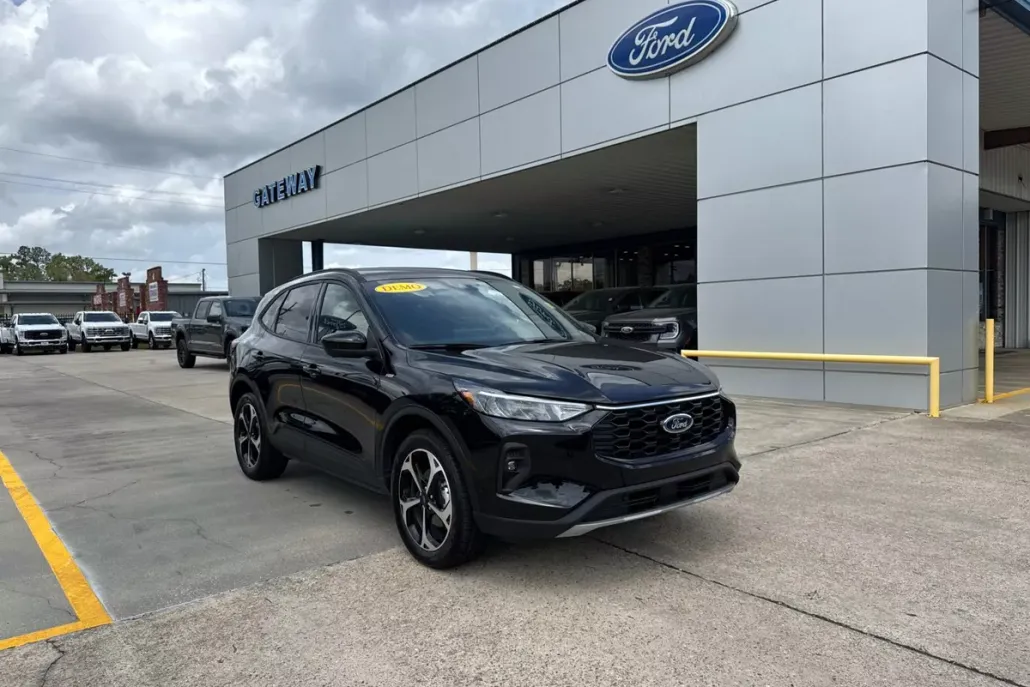 2025 Ford Escape ST-Line Select photo 1