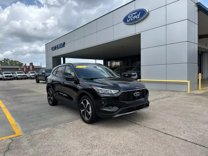 2025 Ford Escape ST-Line Select photo 1
