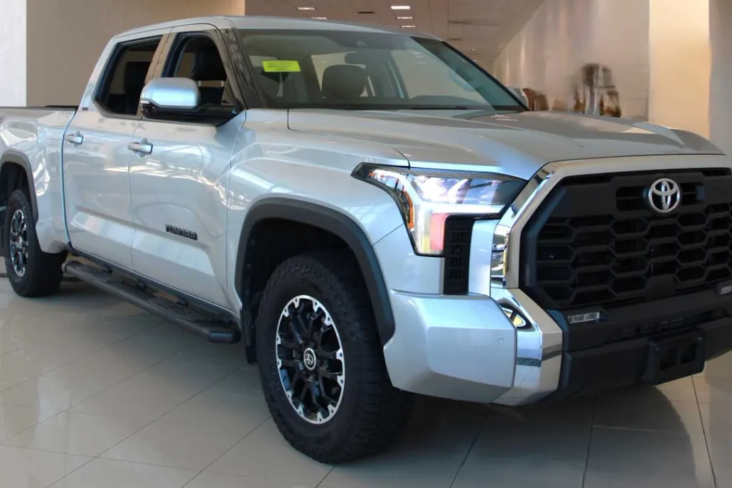 2022 Toyota Tundra TRD photo 1