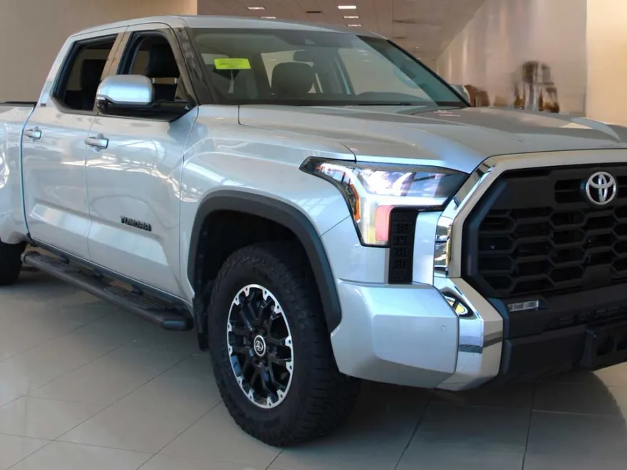 2022 Toyota Tundra TRD photo 1