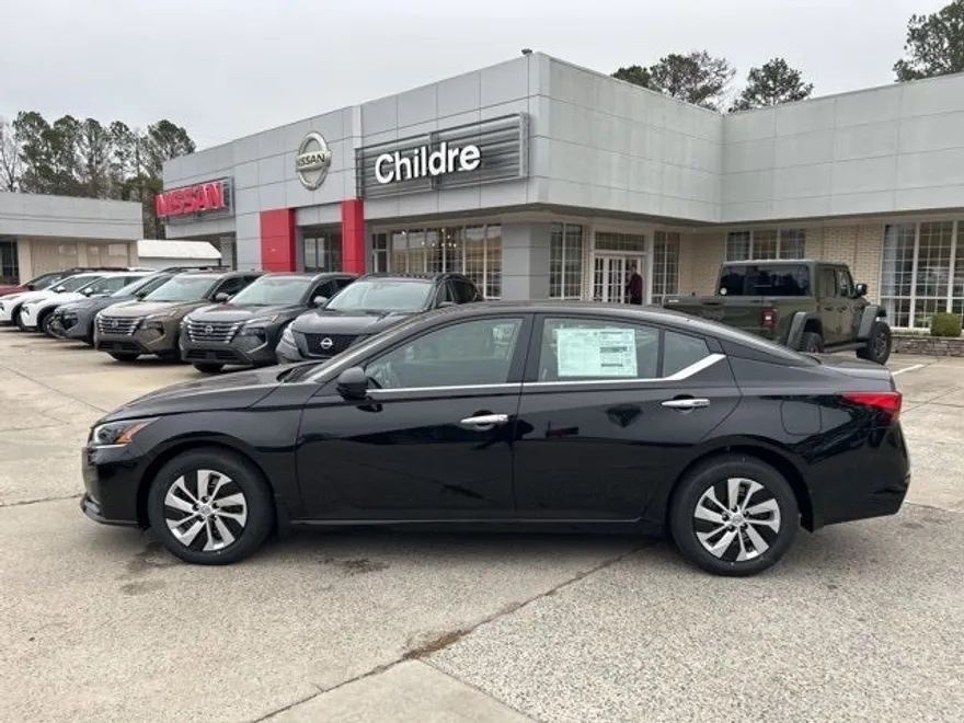 2025 Nissan Altima 2.5 S photo 1