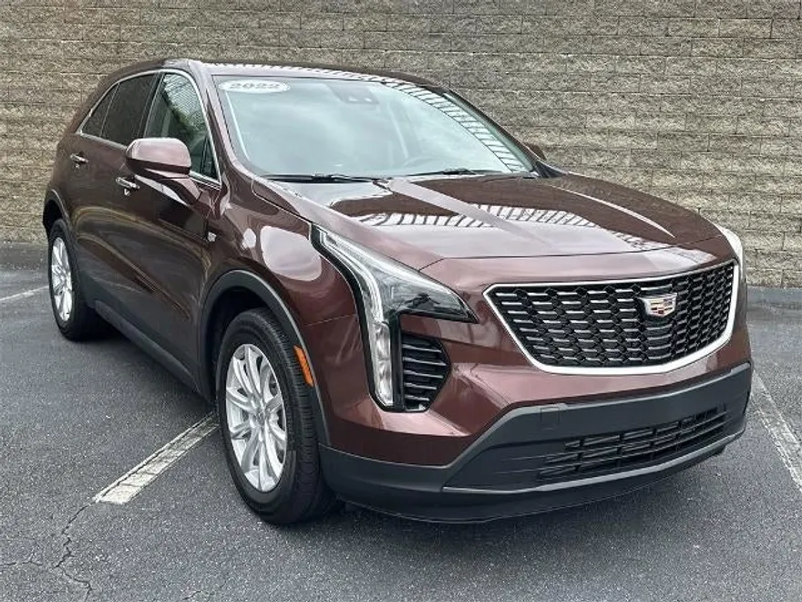 2022 Cadillac XT4 Luxury photo 1