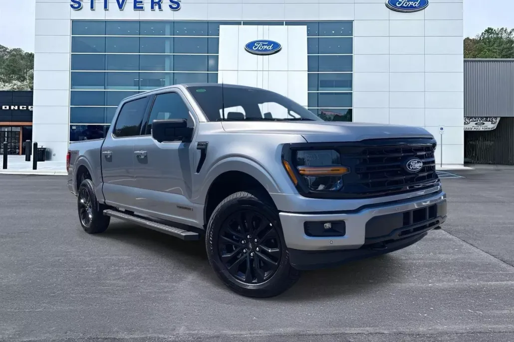 2025 Ford F-150 XLT photo 1