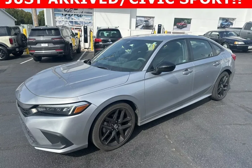 2023 Honda Civic Sport photo 1