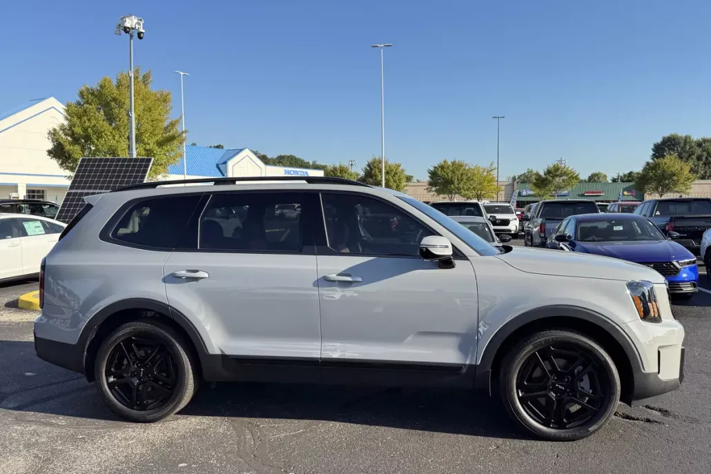 2024 Kia Telluride SX Prestige X-Line photo 1