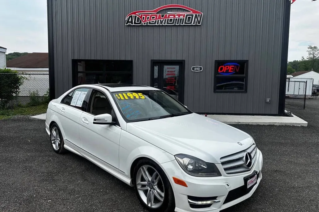2013 Mercedes Benz C 300 Sport 4MATIC photo 1