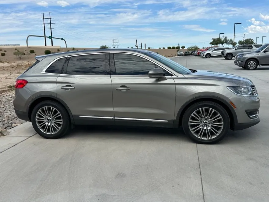 2016 Lincoln MKX Reserve photo 1