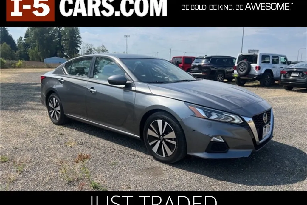 2022 Nissan Altima 2.5 SV photo 1