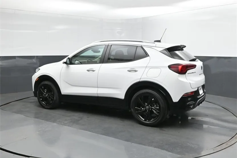 2024 Buick Encore GX Sport Touring photo 1