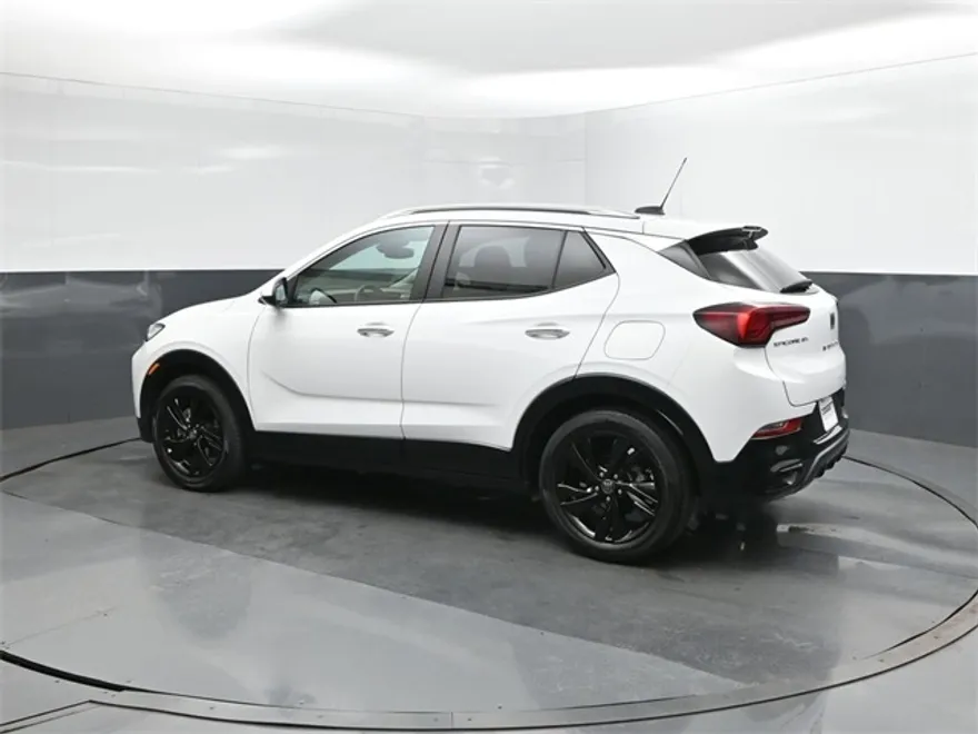 2024 Buick Encore GX Sport Touring photo 1