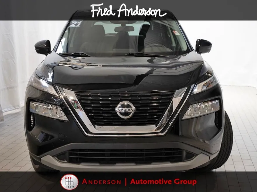 2021 Nissan Rogue SV photo 1