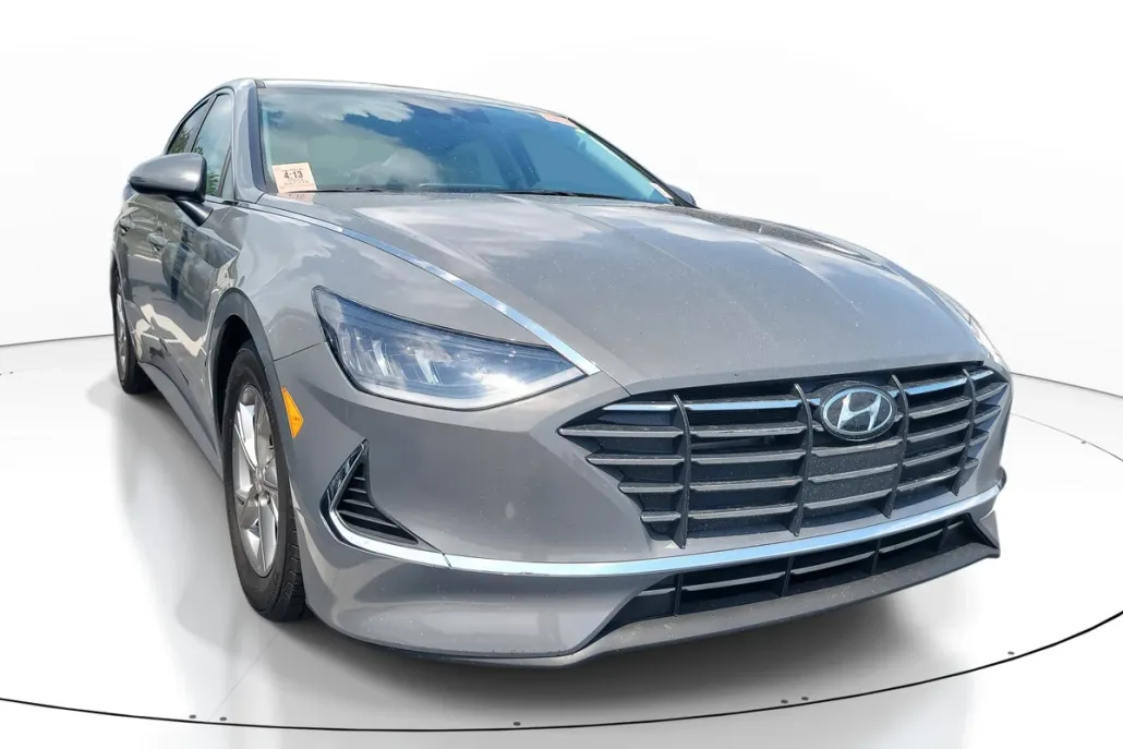 2023 Hyundai Sonata SE photo 1