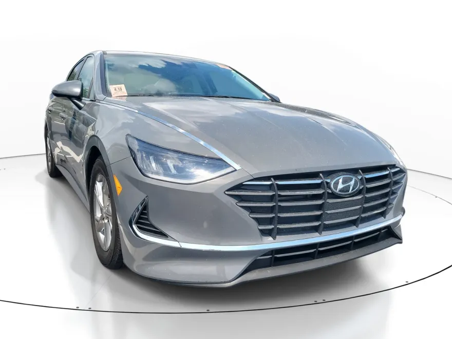 2023 Hyundai Sonata SE photo 1
