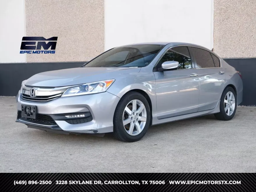 2017 Honda Accord Sport photo 1
