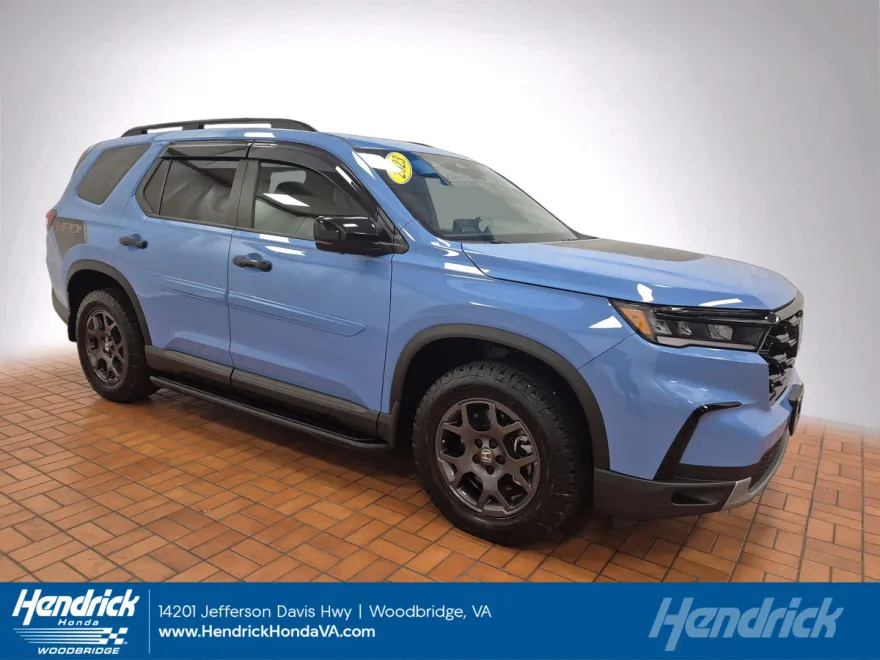 2023 Honda Pilot TrailSport photo 1