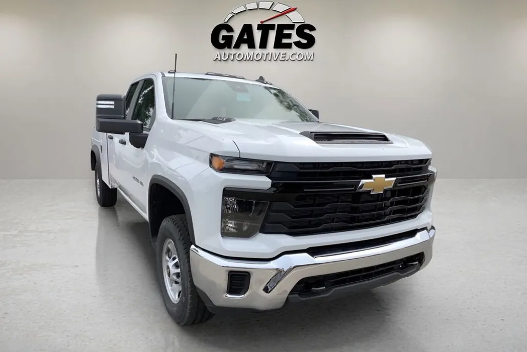 2024 Chevrolet Silverado 2500HD photo 1