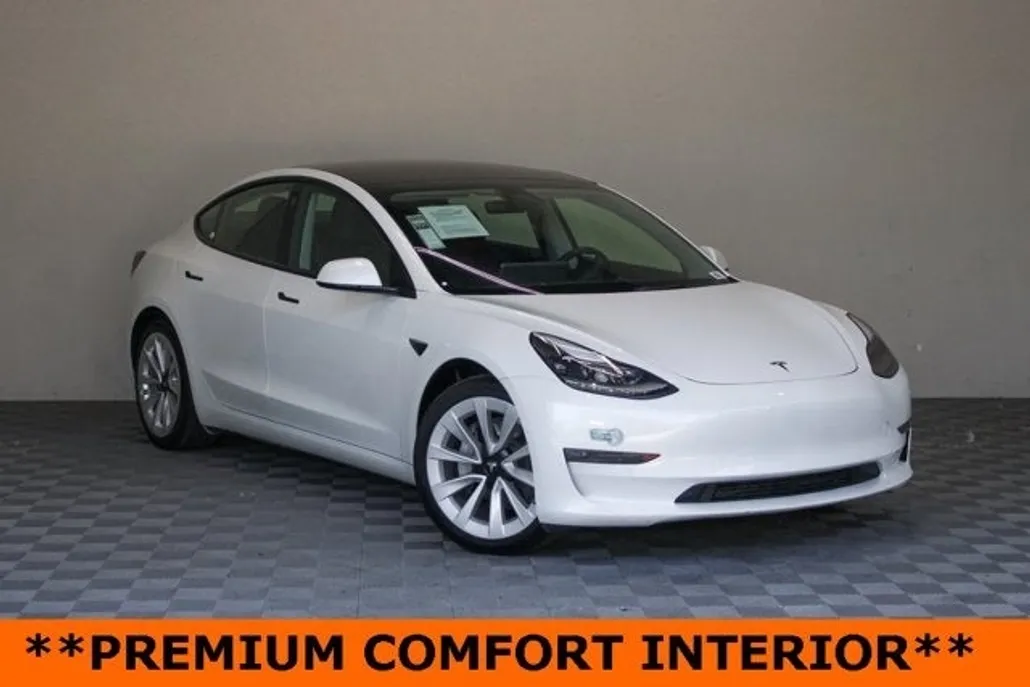 2022 Tesla Model 3 Long Range photo 1