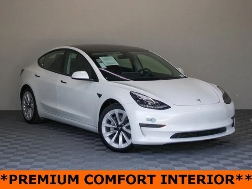 2022 Tesla Model 3 Long Range photo 1