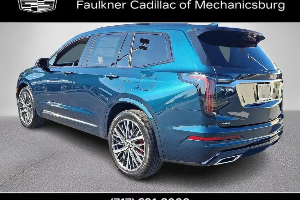2025 Cadillac XT6 Sport photo 1